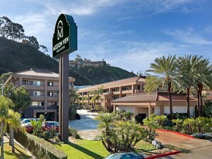 Гостиница La Quinta Inn & Suites by Wyndham San Diego SeaWorld/Zoo