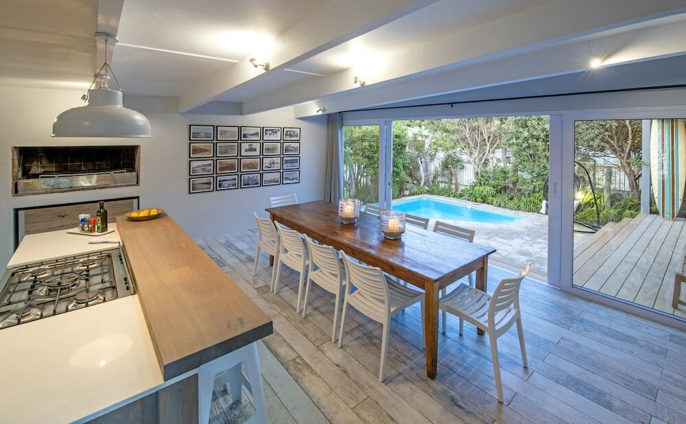 Фото Driftwood - Kenton on Sea