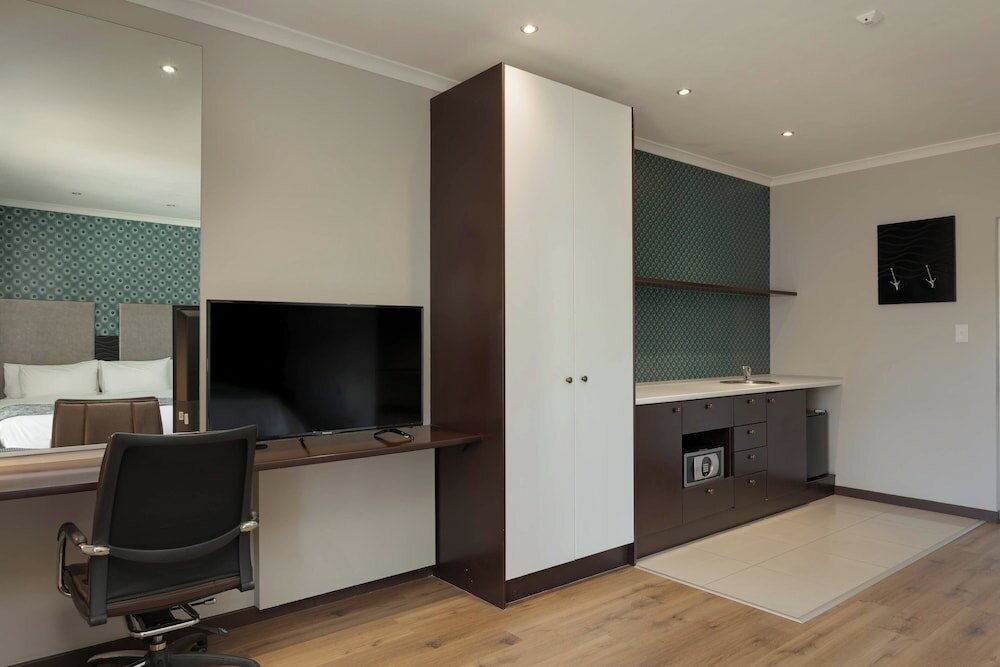 Фото Protea Hotel by Marriott Cape Town Durbanville