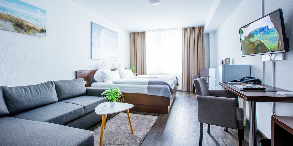 Фото Hotel Das Kronprinz