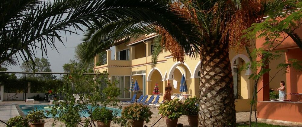 Фото Katerina Pool Apartments