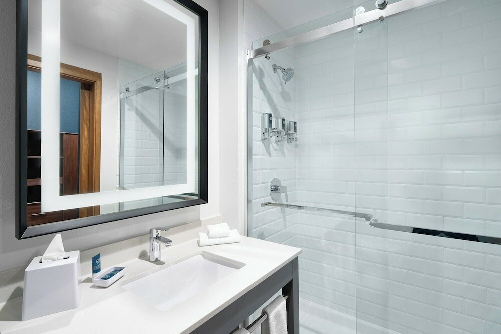 Фото Four Points by Sheraton Oklahoma City Airport