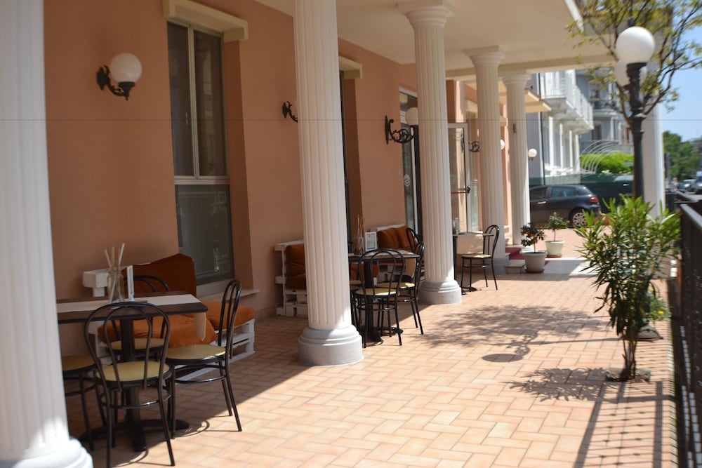 Фото Hotel Villa Caterina