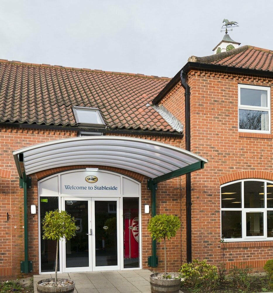 Hotel Stableside at York Racecourse, York, photo