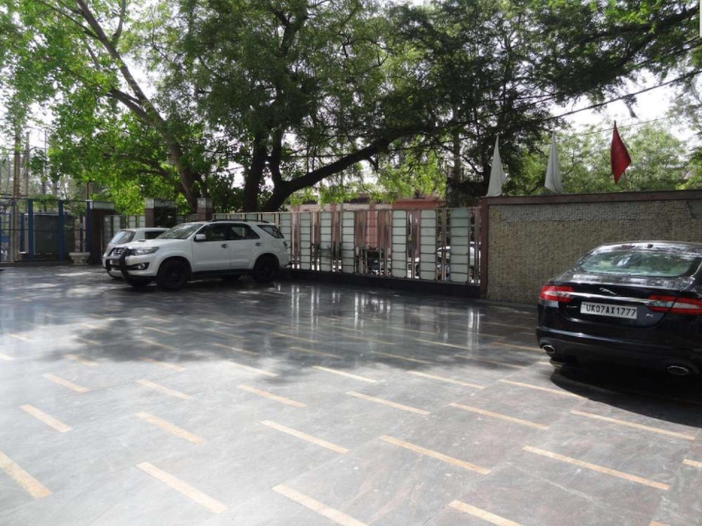 Фото Venizia Sarovar Portico Delhi