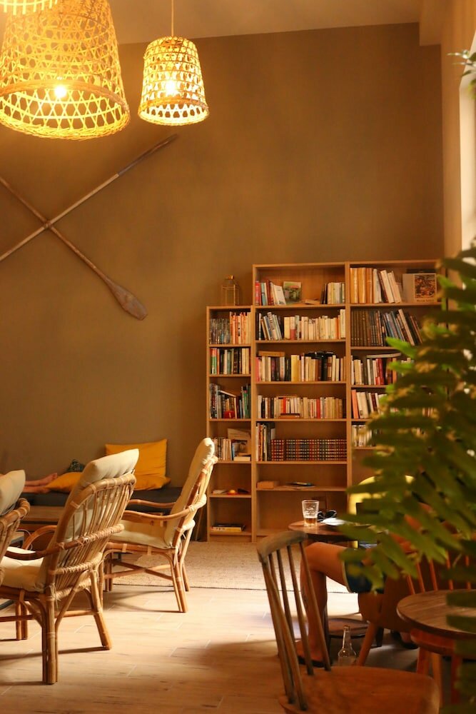 Фото Georges Hostel & Café