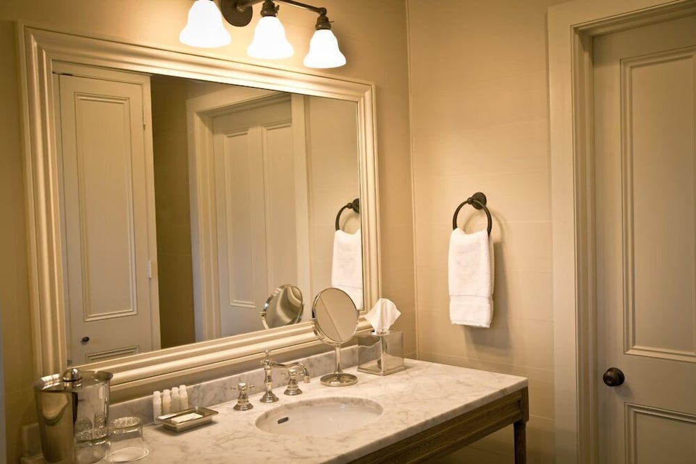 Фото Dunleith Historic Inn