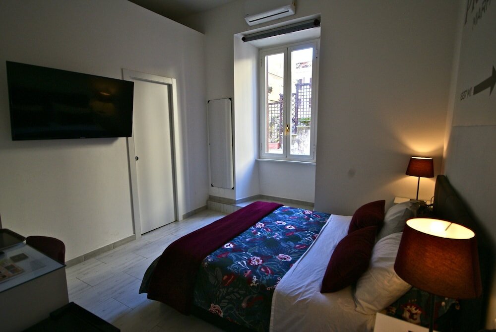 Фото Empire Suites