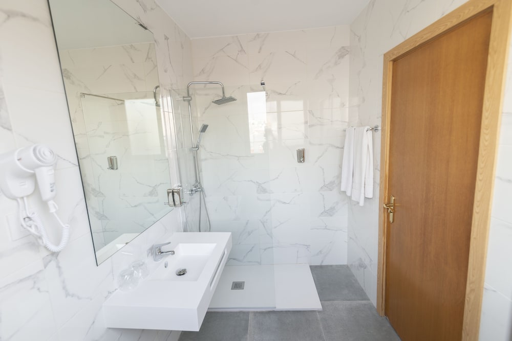 Фото Hotel Madrisol