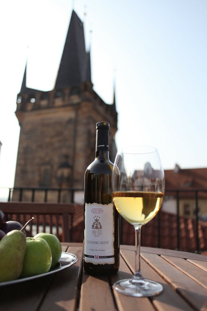 Фото Hotel Pod Vezi