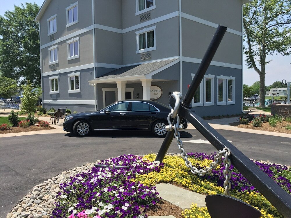 Фото Anchored Inn at Hidden Harbour Marina