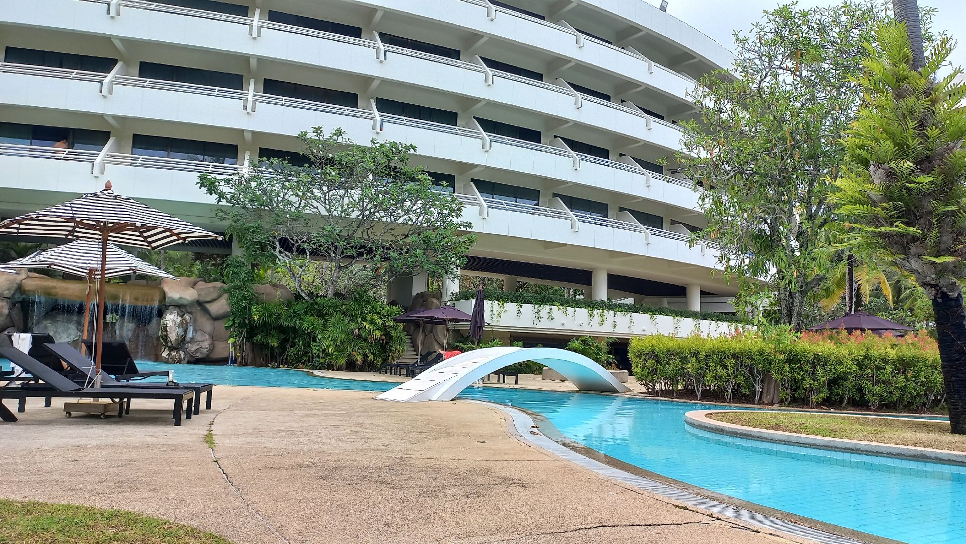 Фото Pullman Phuket Karon Beach Resort