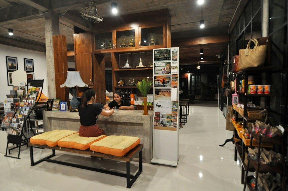 Фото Town Home by The Warehouse Chiang Mai