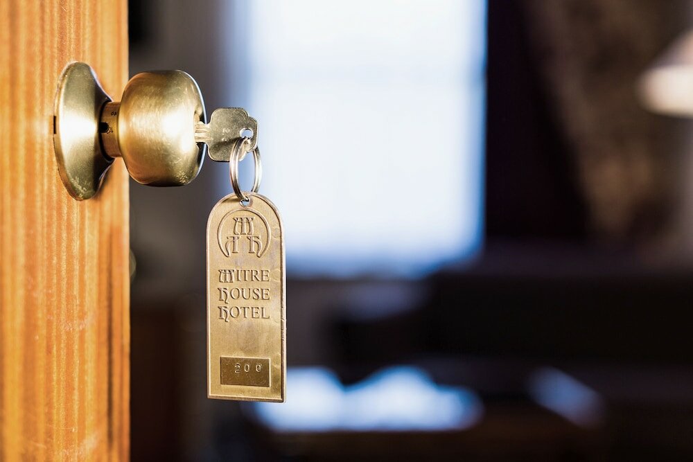 Фото Mitre House Hotel