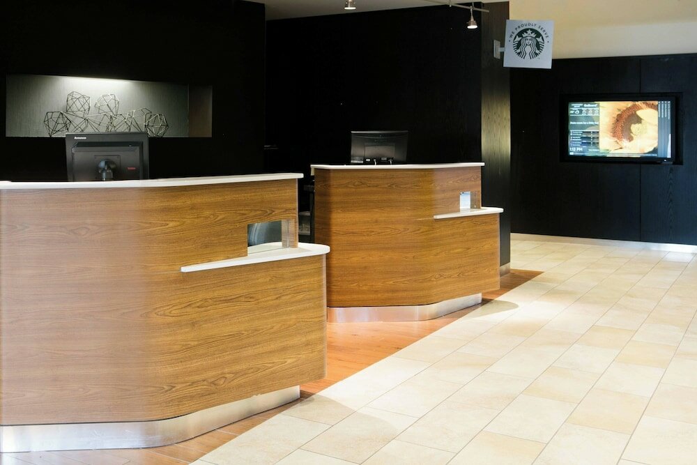 Фото Courtyard Marriott Aksarben Village