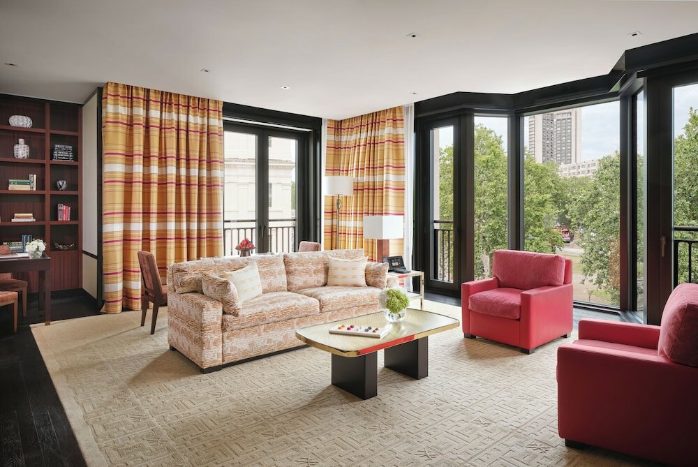 Фото The Peninsula London