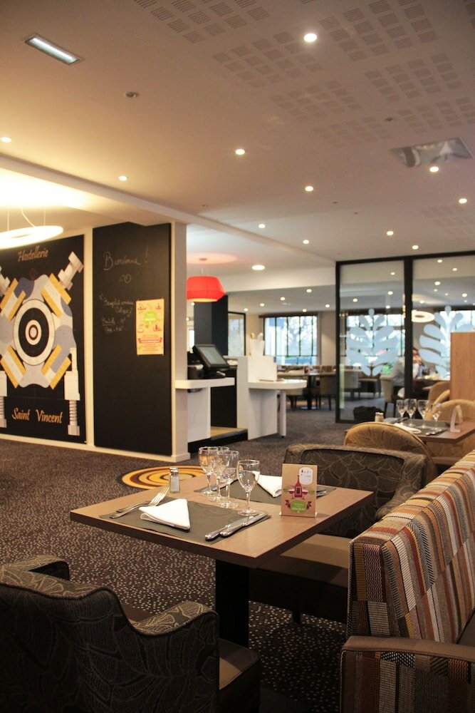 Фото Hostellerie Saint Vincent Beauvais Aéroport