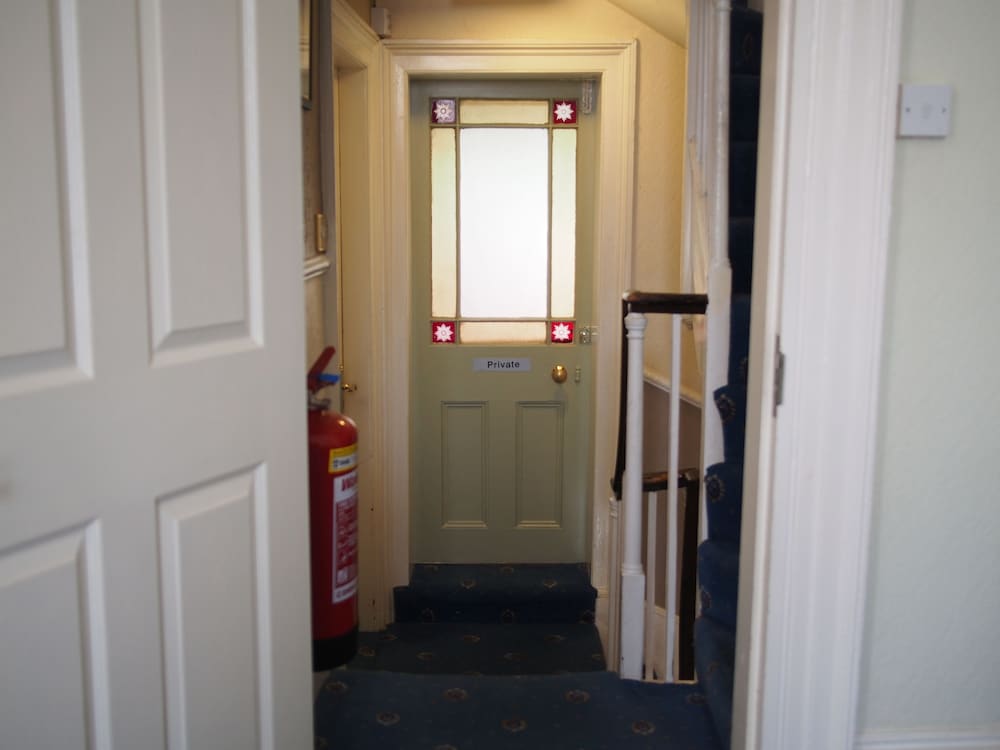 Фото The Coach House Canterbury