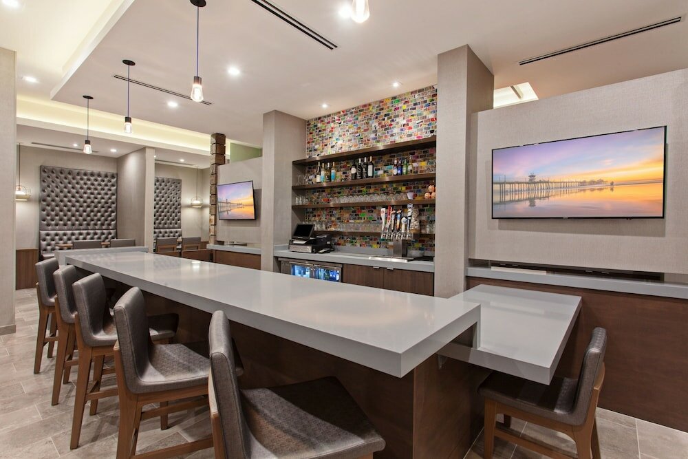 Фото SpringHill Suites by Marriott Huntington Beach Orange County