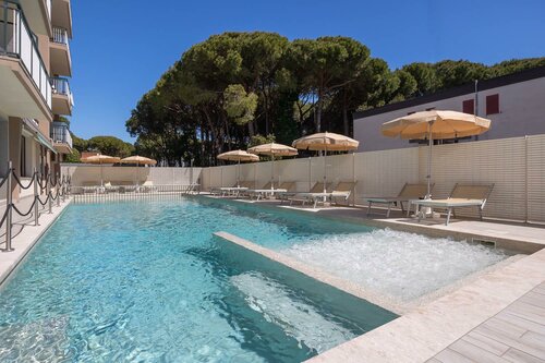 Внешний вид отеля Hotel Picobello в Езоле, фото 1