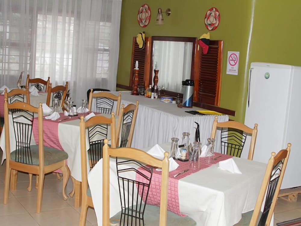 Фото J. Residence Motel