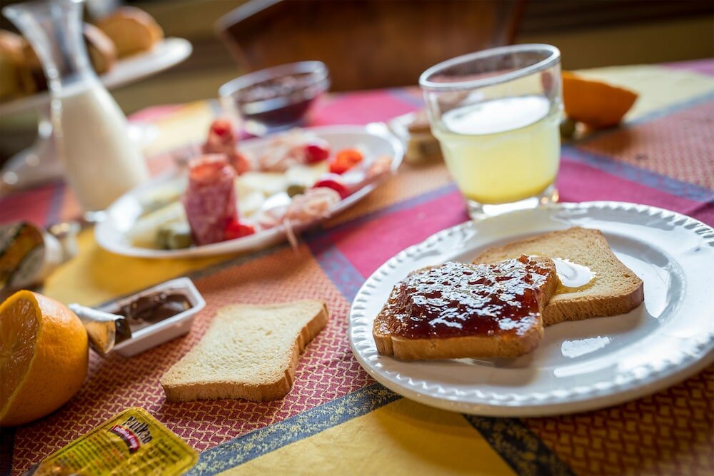 Фото Colony Hotel