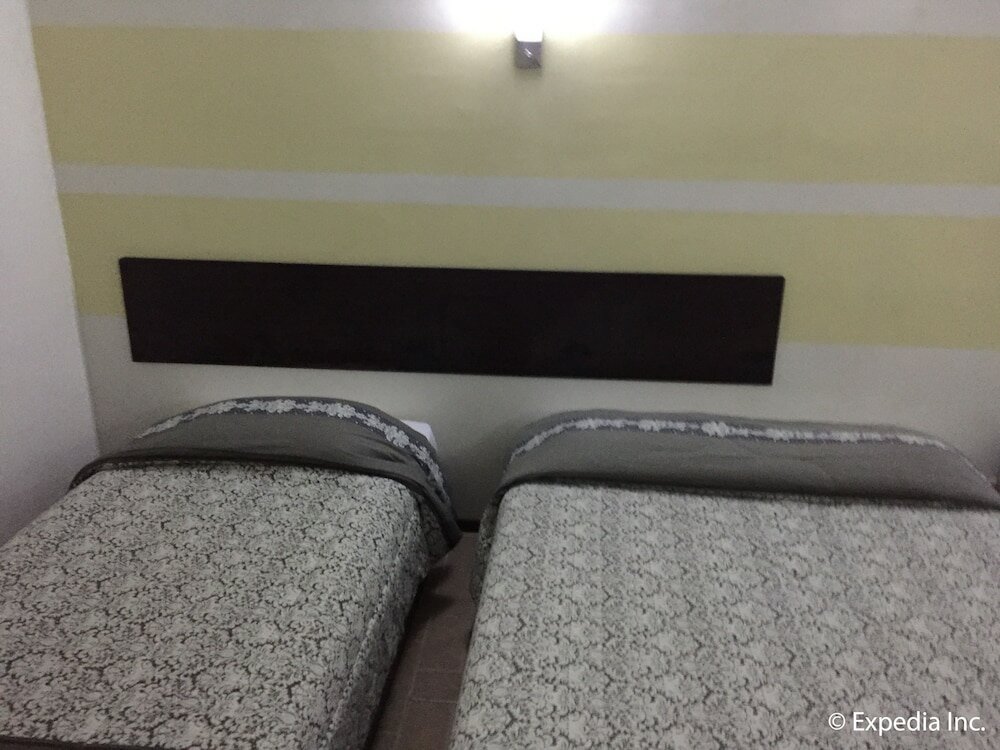 Фото Metro Park Hotel Mandaue