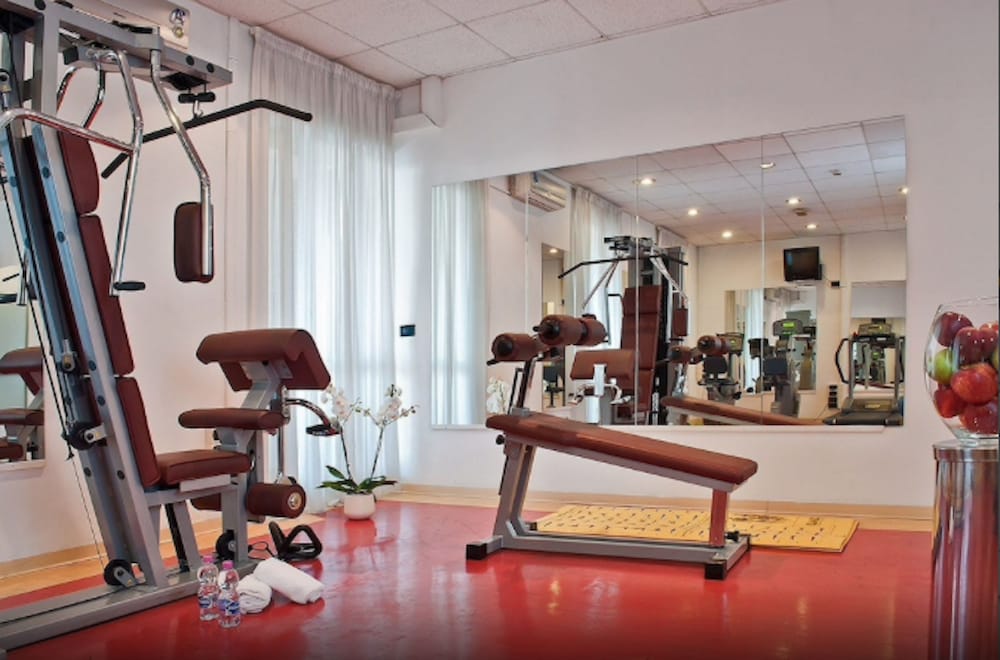 Фото Stonehedge Hotel