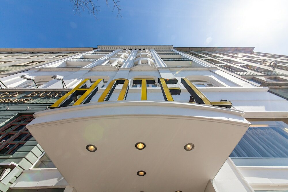 Фото отеля 3