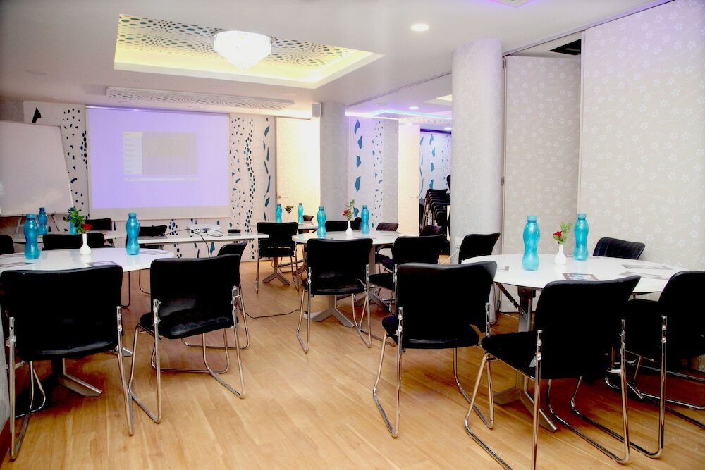 Фото Aboo's Hotel Concord Galaxy