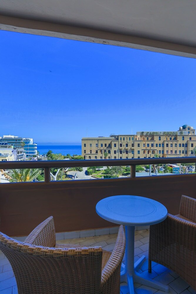 Фото City Center Hotel