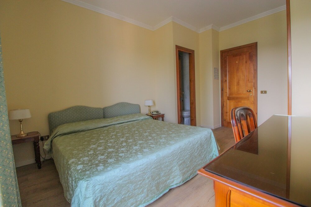 Фото Hotel Moderno