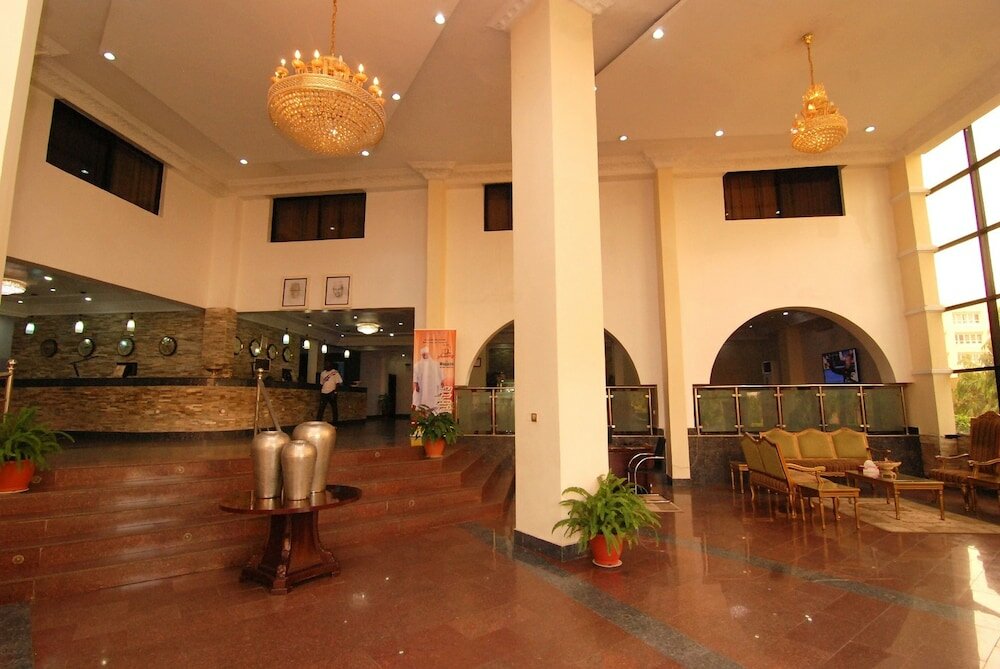 Фото Stonehedge Hotel