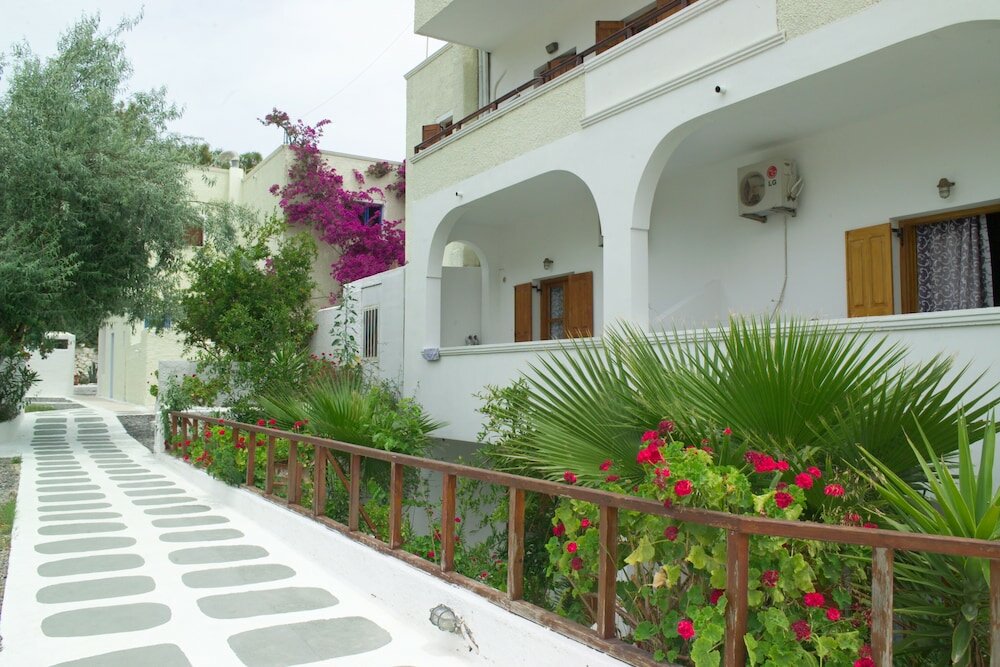 Фото Sunflower Santorini