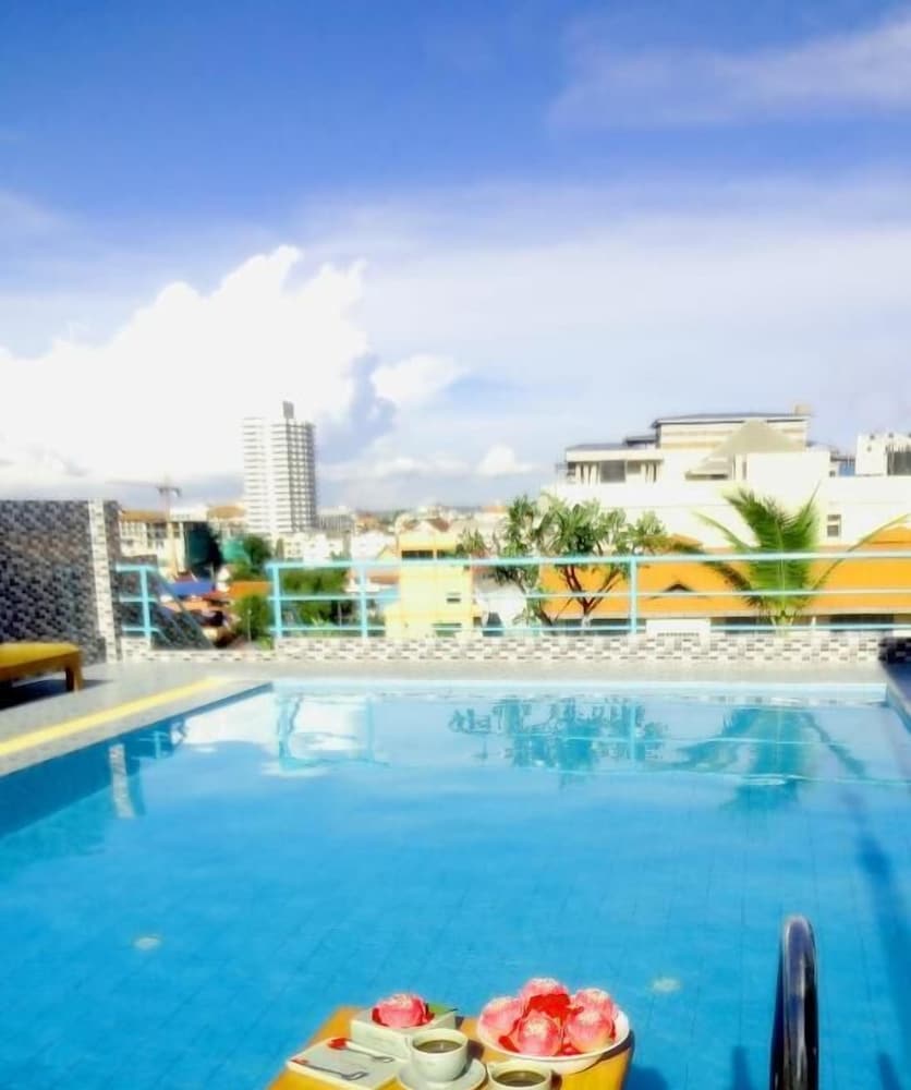 Фото The Garden Place Pattaya