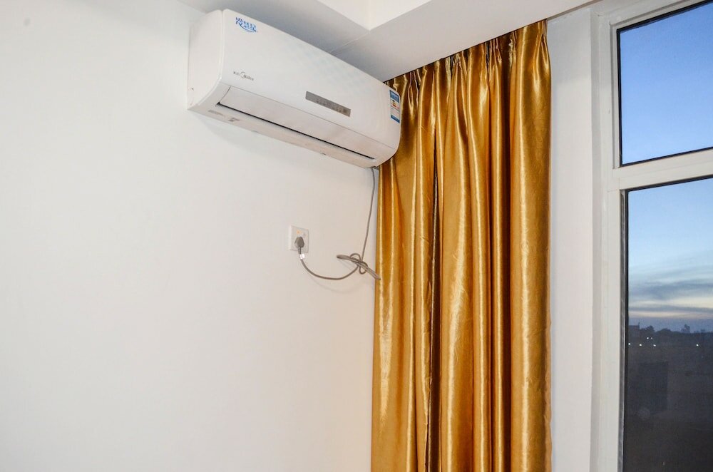 Фото Chinese Business Hotel