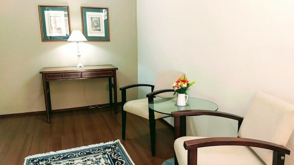 Фото Castel Plaza Hotel