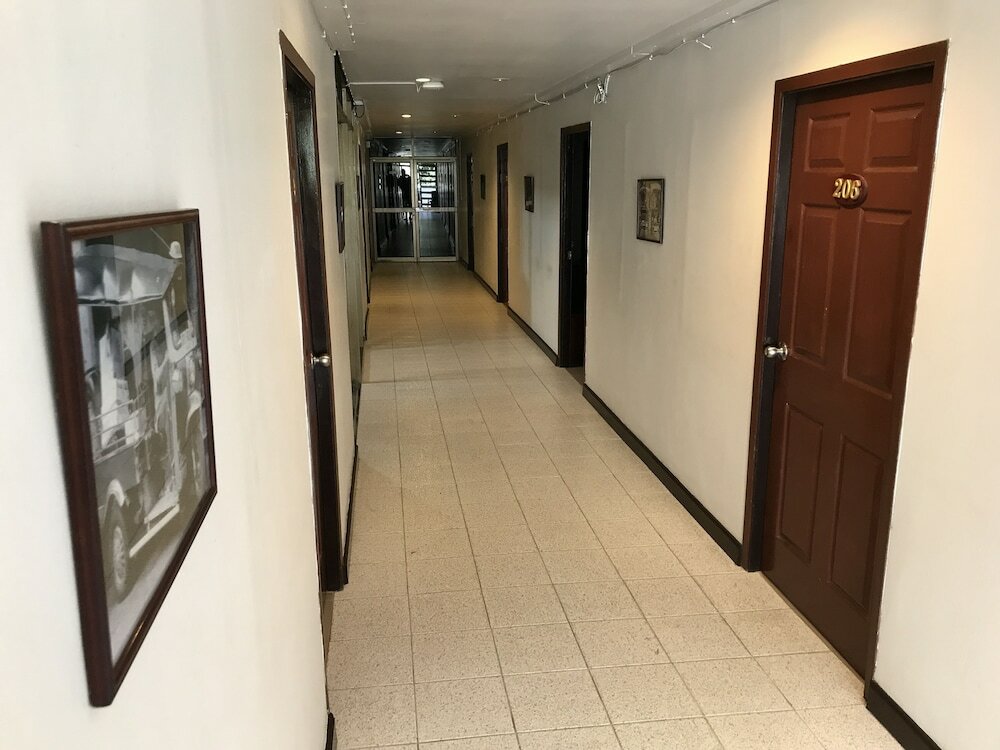 Фото Little Mermaid Guesthouse & Restaurant