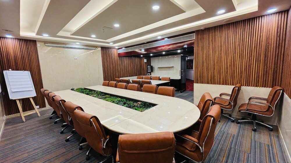 Фото Hotel Shanti Palace