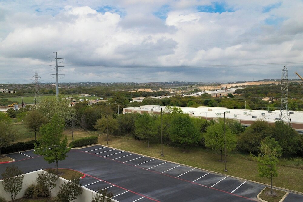 Фото Courtyard by Marriott San Antonio North/Stone Oak at Legacy