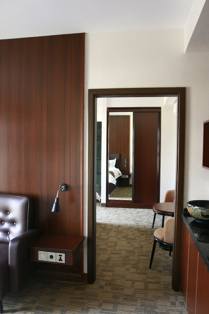 Фото Ub Inn hotel & gallery