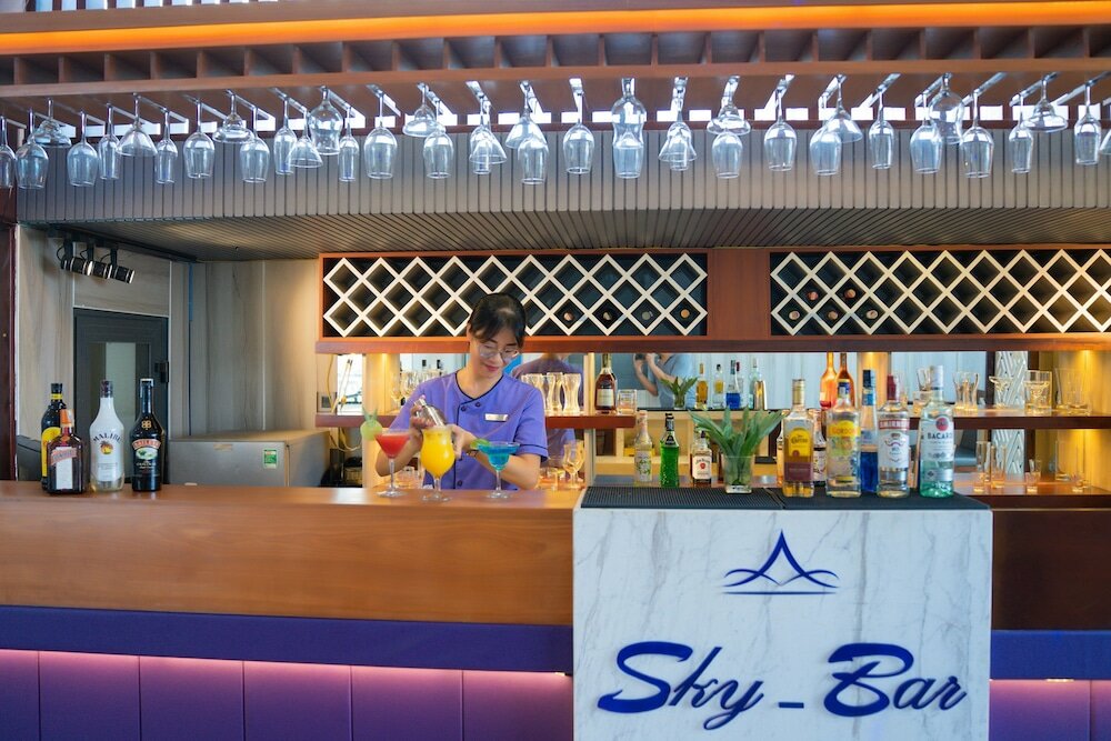 Фото Alani Sea View Hotel