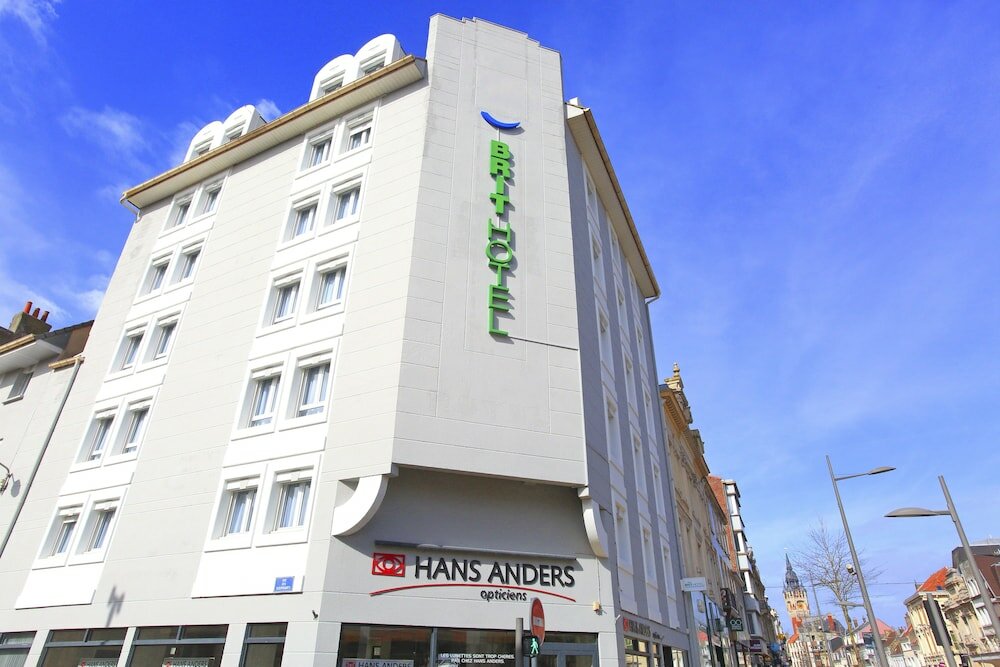 Фото Brit Hotel Calais Hauts de France
