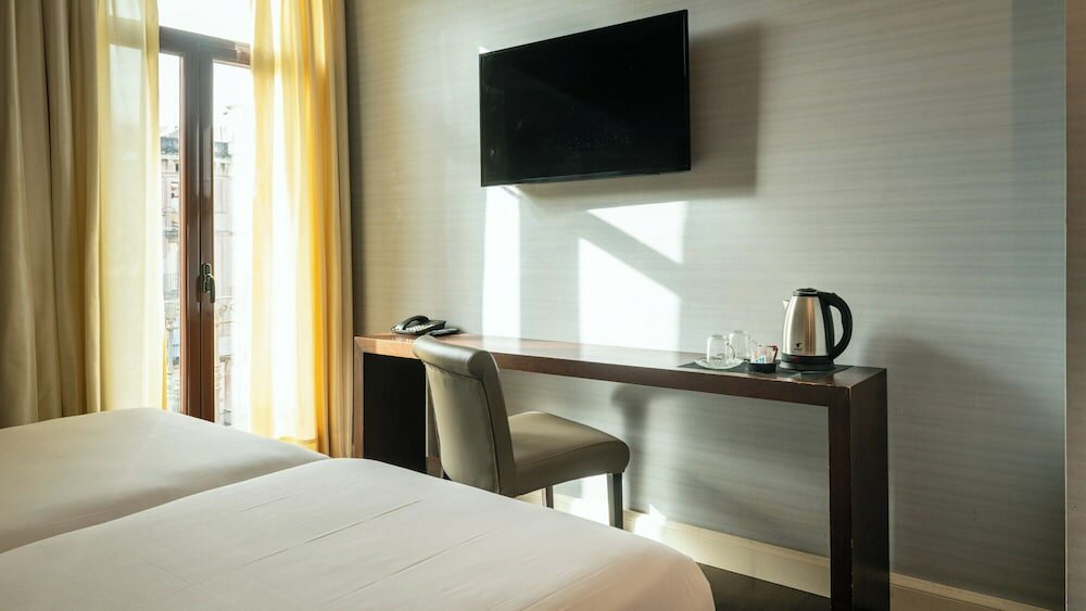 Фото Internacional Ramblas Atiram