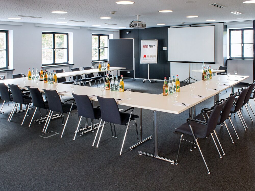 Фото Dormero Hotel Kelheim