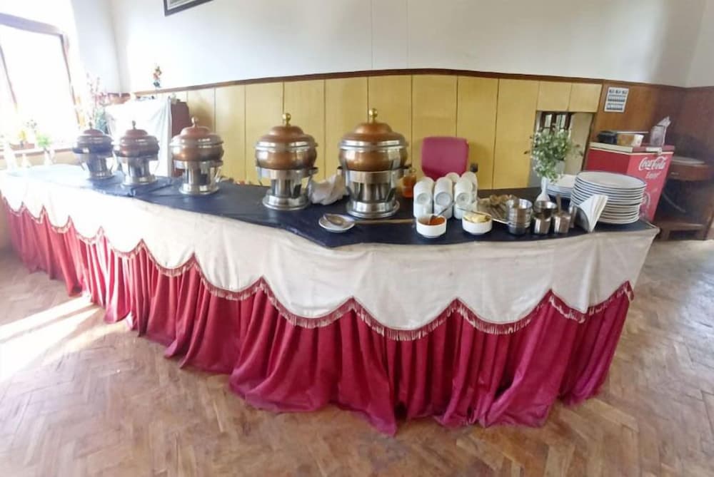 Фото Hotel Abu Palace