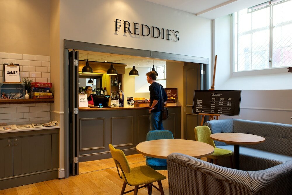 Фото Goodenough College