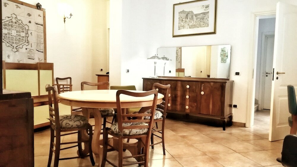 Фото Esagono Monello