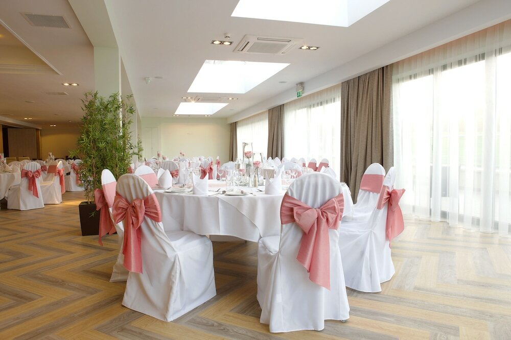 Фото Mercure Newcastle George Washington Hotel Golf and SPA