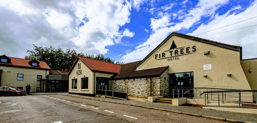 Гостиница Fir Trees Hotel в Графстве Тирон